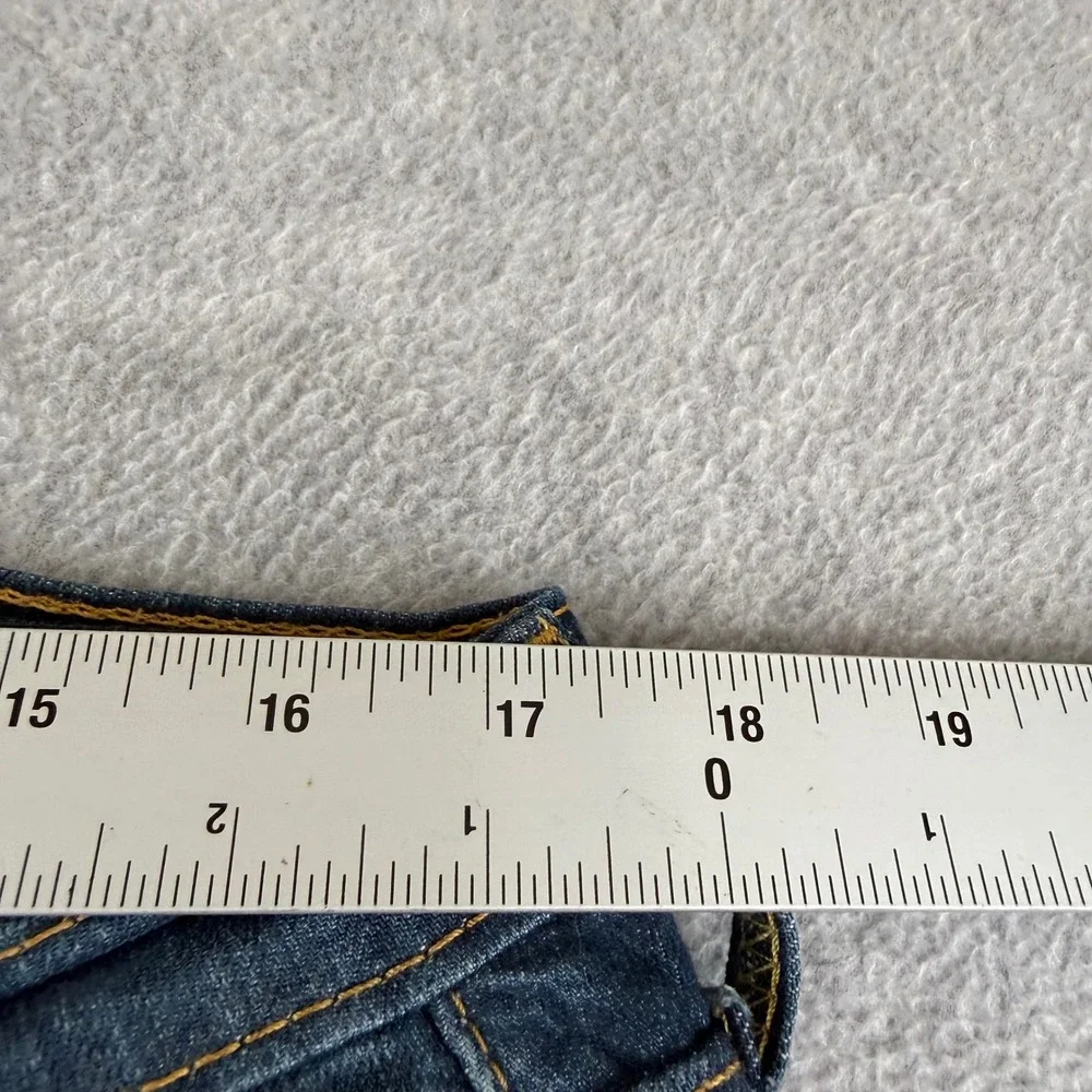 Levis attributes 541